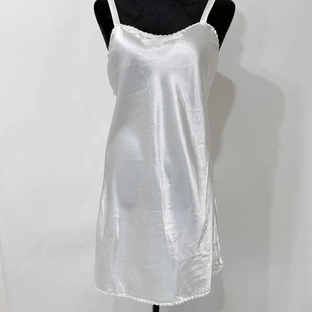 Vintage 80s 90s Body Chic Satin Full‎ Slip Chemise Nightgown Ruffle Trim Medium
